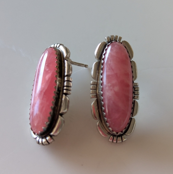 Native American Jewelry - Vintage Native American Pink Mother of Pearl Earrings